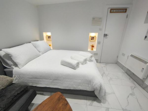 New look lux studio in central London